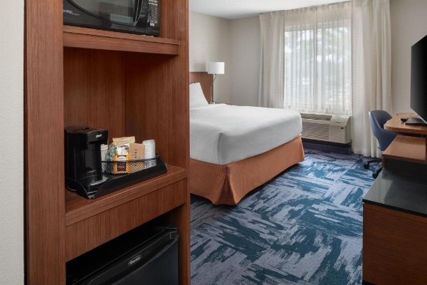 Fairfield Inn & Suites by Marriott Orlando Kissimmee/Celebration image 9